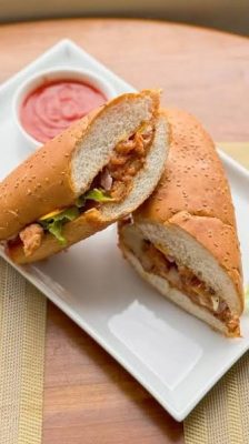 Crispy chicken submarin - Blissful Bakers