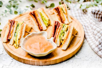 Chicken club sandwich - Blissful Bakers